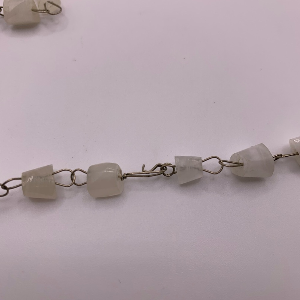 Vintage white agate 28” necklace - Picture 3 of 4